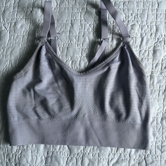 Diadora sports bra - Picture 1 of 2